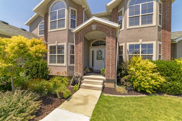 Cost of Transom Window Replacement in Portland